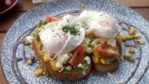 Lo's Cafe Fusion Bistro - Pubs Perth 0