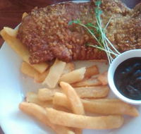 Dining at the Findon Hotel - Pubs Perth