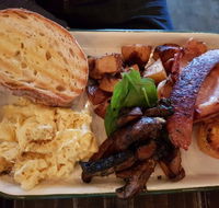 Froth  Fodder Cafe - Pubs Perth