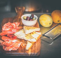 Cafe Lune - Pubs Perth