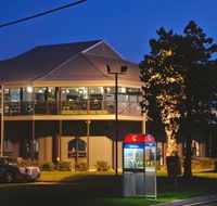 St Kilda Beach Hotel - Pubs Perth