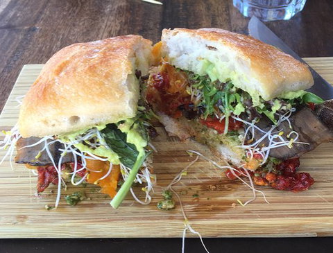 Motherduck - Pubs Perth 0