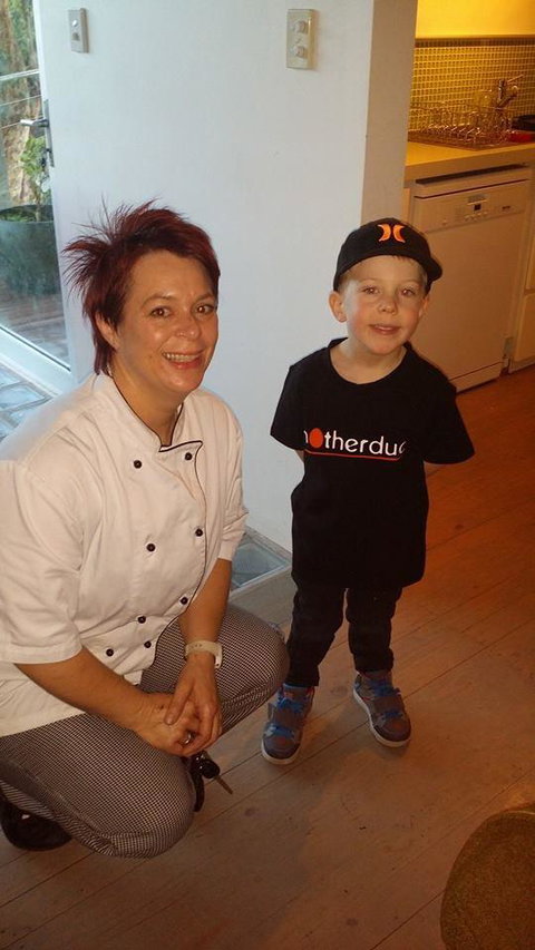 Motherduck - Pubs Perth 3