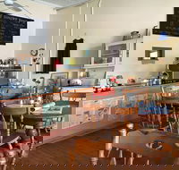 Of simpler Times - Pubs Perth