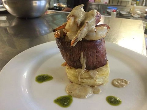 The Watersedge Restaurant - Pubs Perth 0