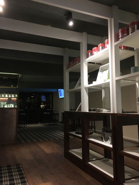 Tower Hotel Bistro - Pubs Perth 5