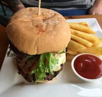 Oakbank Hotel - Pubs Perth