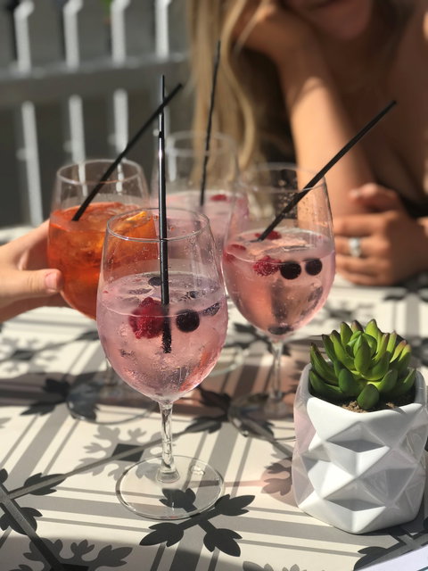 Victoria Hotel Bistro - Pubs Perth 5