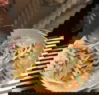 Pacific Pines Tuk Tuk Thai Bistro - Pubs Perth