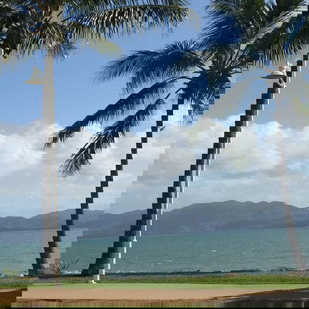 Strand View Cafe - Pubs Perth 0