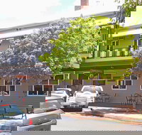 Queenslander Hotel - Pubs Perth