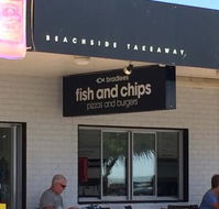 Bradlee's Beachside Takeway - Pubs Perth