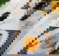 Dee's Vintage Thai Restaurant - Pubs Perth