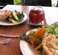 Maple 3 - Pubs Perth