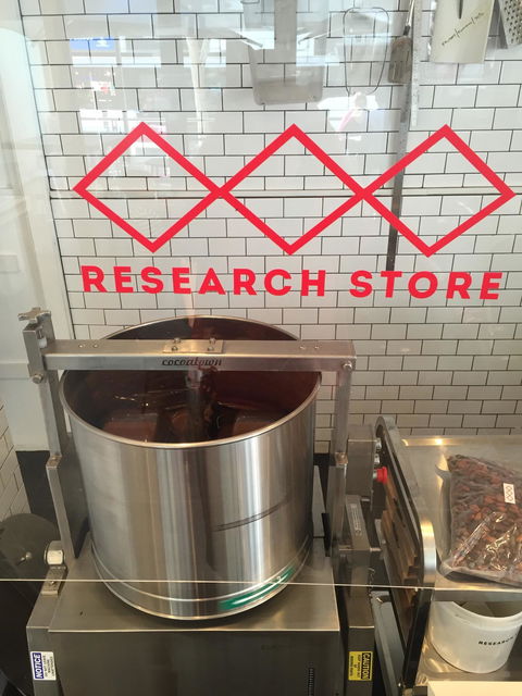 Noosa Chocolate Factory Research Store - Pubs Perth 1