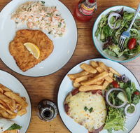 Schnitz Cairns - Pubs Perth