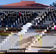 Urban Paddock Cafe - Pubs Perth