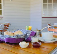 Das Neumann Haus - Pubs Perth