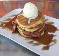 Gillies Roadhouse - Pubs Perth