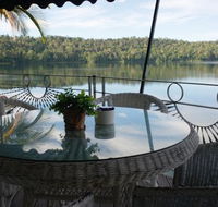 Lake Barrine Tea House Restaurant And Cottage Accomodation - Pubs Perth