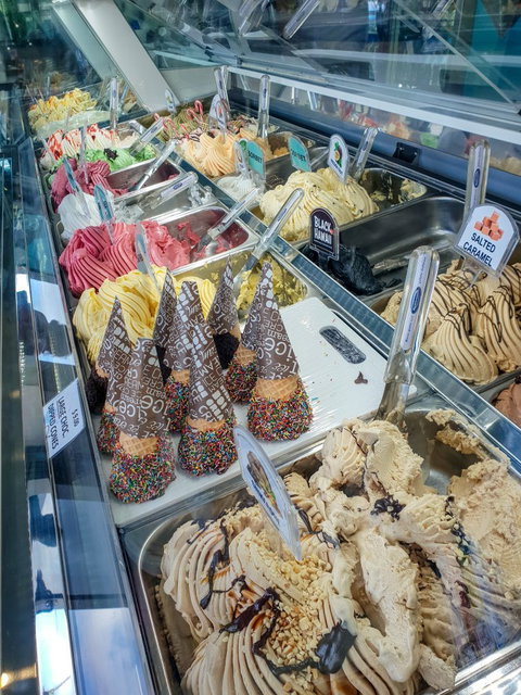 Noosa Amore Gelato - Pubs Perth 5