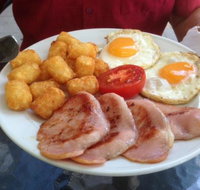 Smiley Piggy Cafe - Pubs Perth