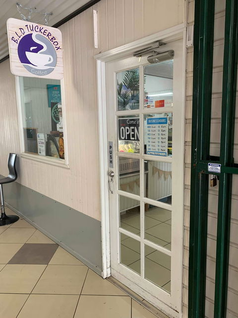 B.L.D Tuckerbox - Pubs Perth 2