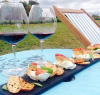 Basalt Vineyard Cafe - Pubs Perth