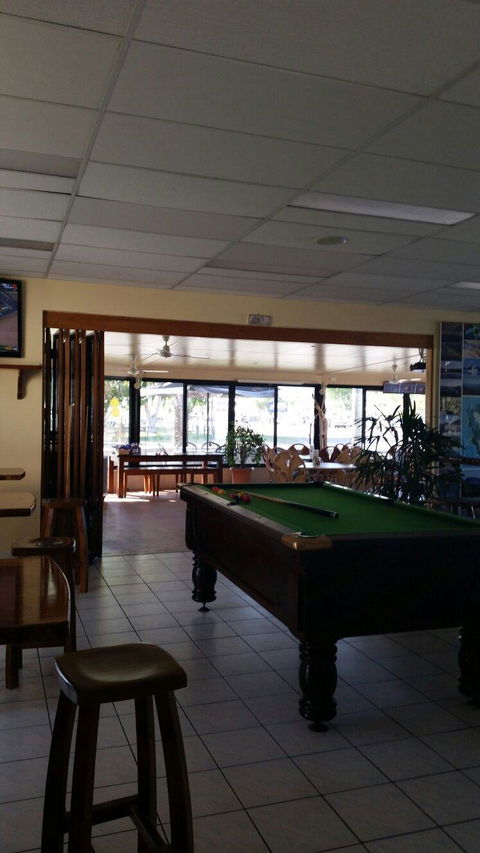 Channel Inn Bar And Bistro - Pubs Perth 3