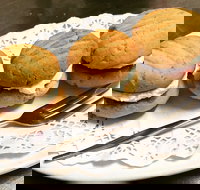 Coachman Coffee Lounge - Pubs Perth