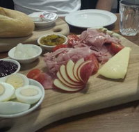 Jersey Girls Cafe - Pubs Perth