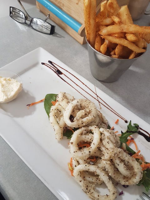 The Tree Bar - Pubs Perth 2