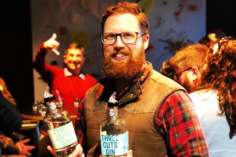 Tamar Valley Wine And Gin Tour With Lunch - Pubs Perth 3