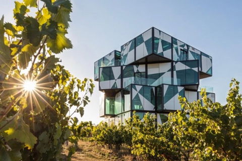 Luxury Private Mclaren Vale Wine Tour - Pubs Perth 3