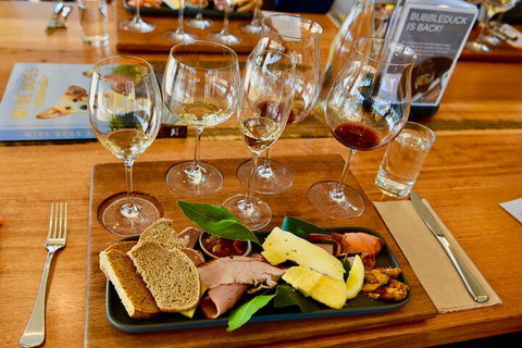 6-Day Tasmania Small-Group Guided Tour With Gourmet Food - Pubs Perth 3