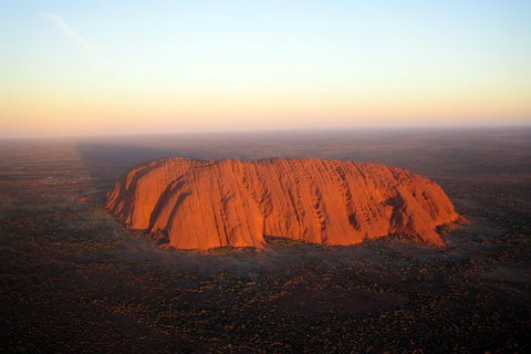 Scenic Flight: Uluru Rock Blast - Pubs Perth 1