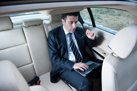 Private Gold Coast Airport Departure Transfer - Pubs Perth 4