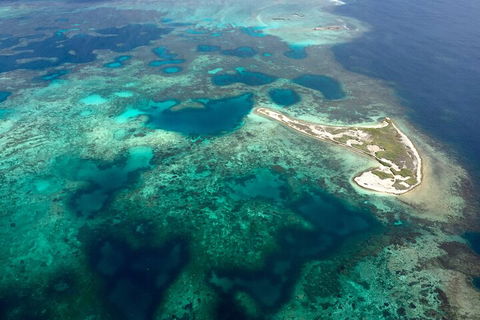 Pink Lake + Abrolhos Islands Scenic Flight - Pubs Perth 5