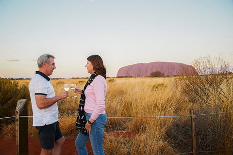 Uluru (Ayers Rock) Sunset Tour - Pubs Perth 0