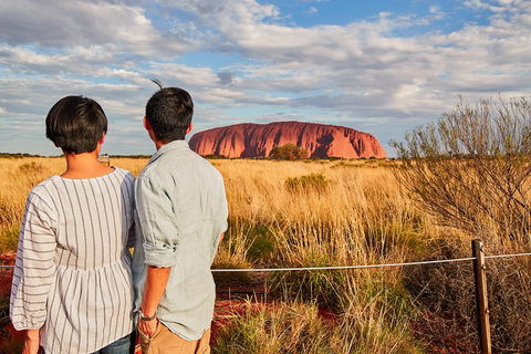 Uluru (Ayers Rock) Sunset Tour - Pubs Perth 1