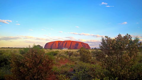 Uluru (Ayers Rock) Sunset Tour - Pubs Perth 2