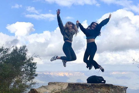 Small-Group Blue Mountains Tour With A Local Guide - Pubs Perth 0