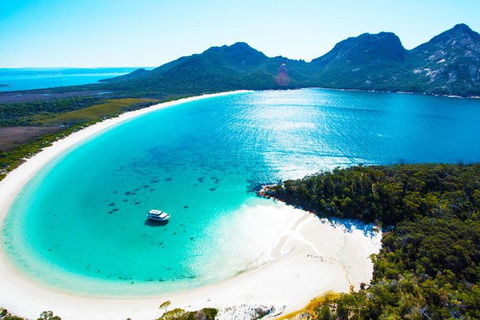 Wineglass Bay Private Charter Service - Pubs Perth 2