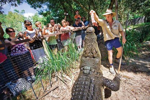 Hartley's Crocodile Adventure Half-Day Tour - Pubs Perth 4