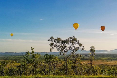 Hot Air Ballooning Tour From Cairns - Pubs Perth 3