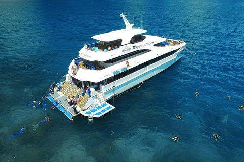 Great Barrier Reef Scenic Helicopter Tour And Cruise From Cairns - Pubs Perth 0