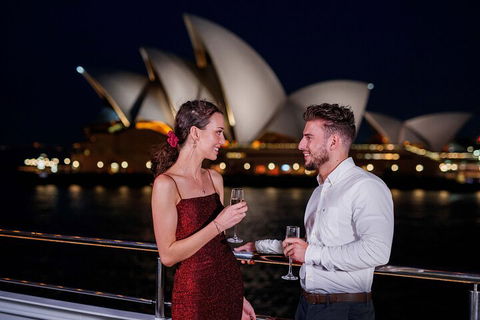 Sydney Harbour Dinner Cruise - Pubs Perth 3