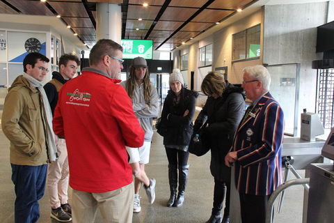 Half-Day Sports Lovers Bus Tour Of Melbourne With Tour Options - Pubs Perth 5