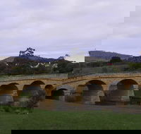 Richmond Historic Afternoon Tour from Hobart - Pubs Perth