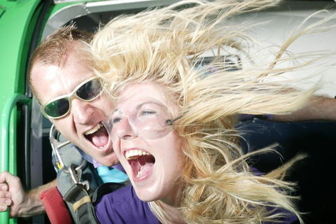 Byron Bay Tandem Sky Dive - Pubs Perth 3